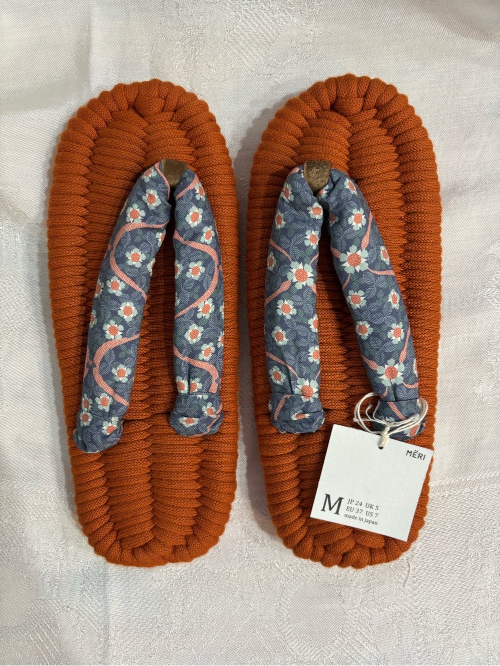 Mëri Japanese Hand Woven Indoor Slippers Burnt Orange